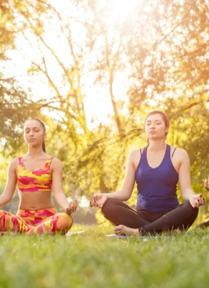 respirer dans la nature avec le yoga